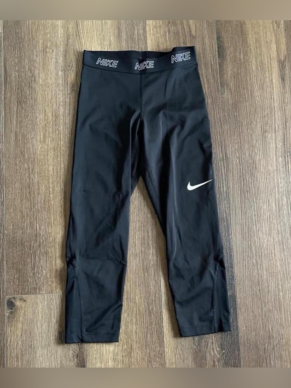 Nike Women's  Black Calf Leggings